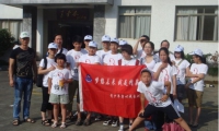 本课程通过五天四夜的团体动态训练、能量自信激发、团体协作与沟通能力训练、感恩与爱心洞见、智慧与人生目标管理、面对压力与创新思维训练等环节，全面激活一位21世纪新时代需要的领袖品质，让孩子赢在心态、赢在和谐！我们衷心祈盼孩子的心灵得到净化，智慧得到增长，让每